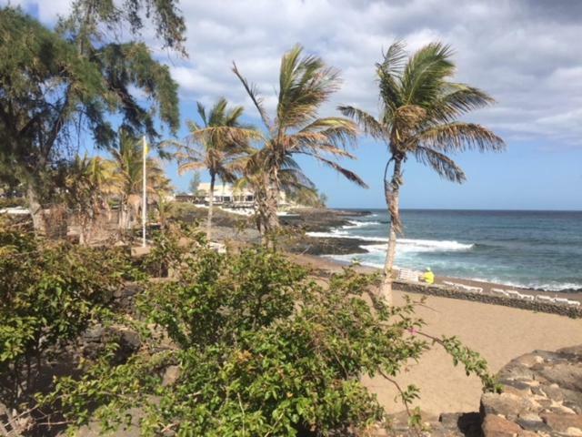 Reby Bastian Beach Costa Teguise Luaran gambar